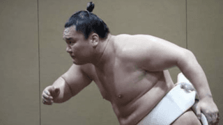 目標を失い、引退の不安もあった白鵬がモチベーションを回復したわけ