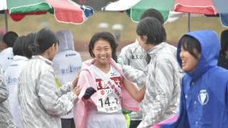 《陸上競技部》雨の富士山女子駅伝　笑顔でフィニッシュ