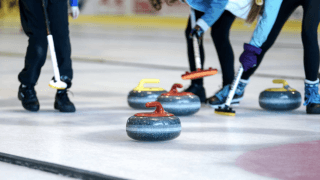 ロコ・ソラーレが4年ぶり優勝 日本選手権