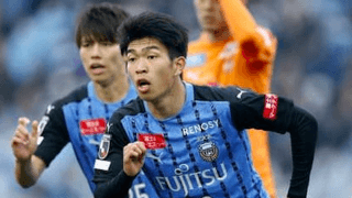 川崎Ｆがシステム変更も上々の成果。ガツガツいった若手FWも「買い」だ
