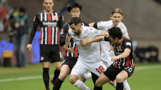 長谷部誠と鎌田大地をクラブ幹部が称賛。ふたりに共通する大きな特長