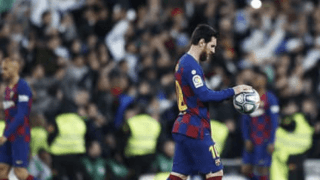 首位でも問題噴出のバルサ。現在の「不安定さ」にもつながる歴史的背景