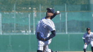 仙台大にドラ１候補の巨漢右腕。ミットを粉砕しそうな破壊力の剛球だ