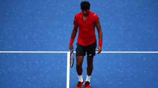 永久追放されたテニス選手が新型コロナウイルスの