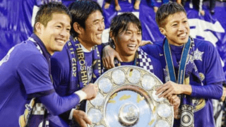 いじられ監督とやんちゃな選手たち。2012年優勝の広島は底抜けに明るかった