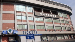 プロ野球 現在の首位打者、本塁打王は?