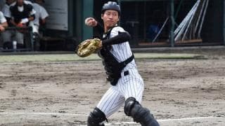 ９球団のスカウトが静岡に集結。「中村奨成より強肩の捕手」とは何者だ