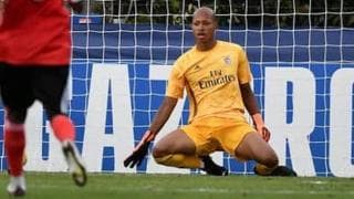 日本人GK黄金時代到来の前兆。19歳が欧州ユース最高峰の舞台に立つ