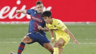 久保建英と岡崎慎司。新環境の２人が開幕戦で見せた「明るい兆し」