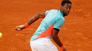 モンフィス 15年ぶりの初戦敗退