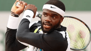 好調ティアフォーが初戦を突破