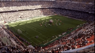 カズの父親のひと言が心に残る。Ｗ杯開幕前日に完成した「殿堂」