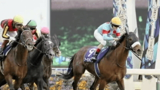 アーモンドアイが偉業を達成。見たいのは無敗の三冠馬たちとの対決だ