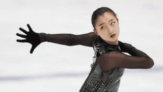 坂本花織、優勝しても不満顔。失速の原因となった雑念の正体とは