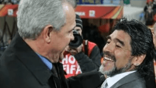 マラドーナが母国で激愛される理由。国民は英雄の死をどう受け止めたか