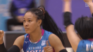 【動画】KUROBEリー シモーンの強烈スパイク集 - V1女子（1月23日岡山戦）