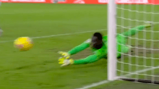 【動画】トッテナムGKロリスとチェルシーGKメンディが見事な反応でスーパーセーブ