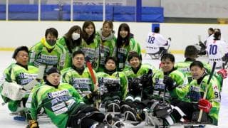 パラアイスホッケーの日本代表選手を送り出す東海アイスアークス
