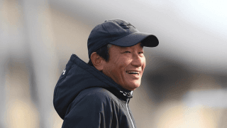 大宮初勝利に涙ぐむ霜田監督「サポーターの前で勝ててよかった」