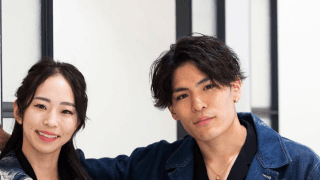 「少し壁ドン⁉️」⛰スポクラ野口啓代、新婚❤️夫婦2Sを初公開❣️「素敵✨」の声