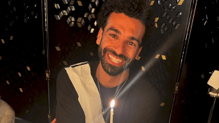 ⚽️サラー、特大🎂誕生日ケーキに115万👍いいね