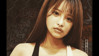 椅子蹴り🔥ラウンドガール❤️青山あいり、スポブラ姿で「お仕事復帰しました㊗️」