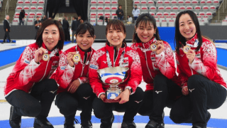 🥇ロコソラーレ、大会初代❤️女王👑へ❣️リンクに笑顔の輪✨広がる