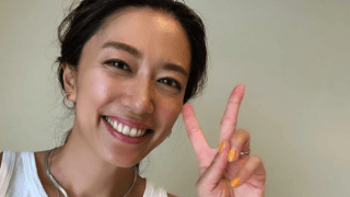 「お母さんたち、お疲れ様です‼︎」里田まい、母の日🌹投稿に共感の声「さすが✨」「素敵です💖」