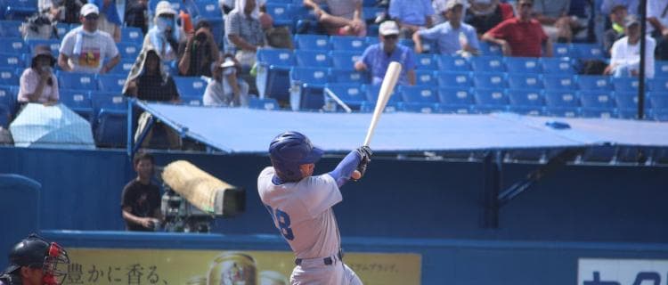 先制点守りきれず