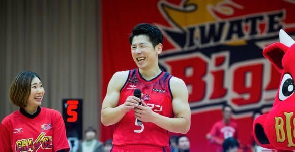 「体育館」から受けた衝撃--プロバスケプレーヤー千葉慎也を生んだ光景