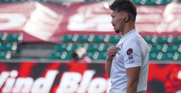 心はラグビー少年のままで　選手・レフリーの稀有な二刀流に挑む、近藤雅喜の軌跡