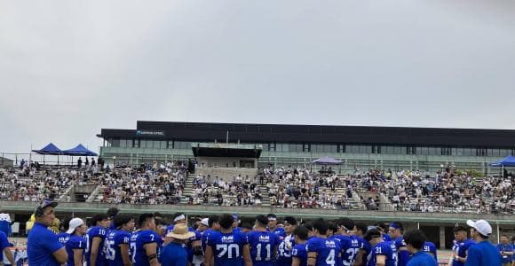 「米国に匹敵するエンタメ空間でのアメフト体験」アサヒ飲料クラブチャレンジャーズが尼崎ボウルを開催