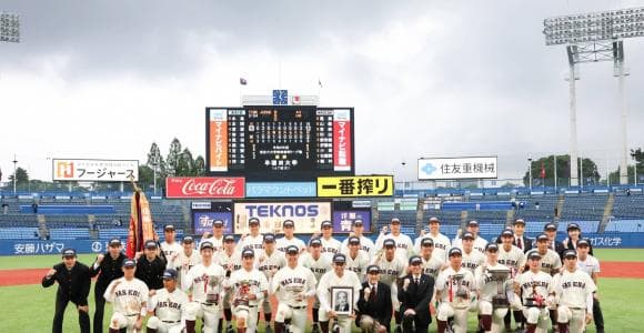 早大・小宮山監督、万感のV「ディフェンスで勝った」　猛練習で守備範囲と“球際”強化