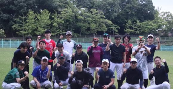 肩肘張らず、気楽に「野球体験」、北摂ベースボールアカデミー「大人の野球イベント」