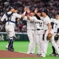 【WBC】侍ジャパン、米マイアミにチャーター機で移動　ジャージー姿でリラックス