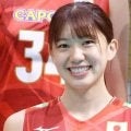「なんちゅーモデルどハマり具合」日本代表人気女子バレー選手の雰囲気一変最新姿に反響「お団子キュン死してまうわ」「笑顔が最高に可愛すぎる」